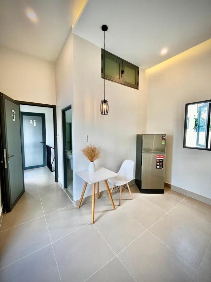 Midmost House Кантхо Экстерьер фото